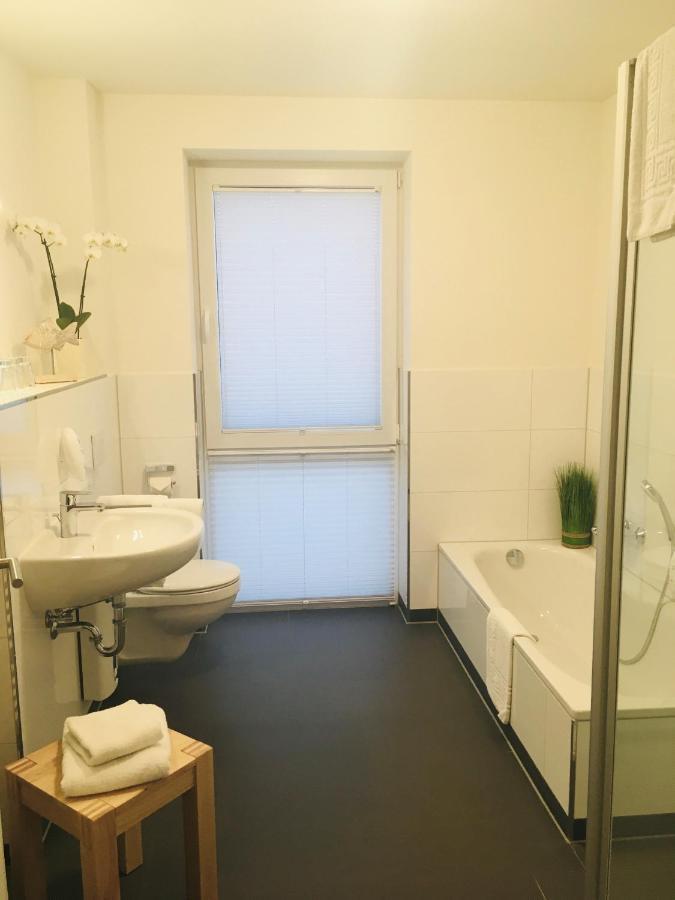 Pension Seecafe Zarrentin am Schaalsee Екстер'єр фото