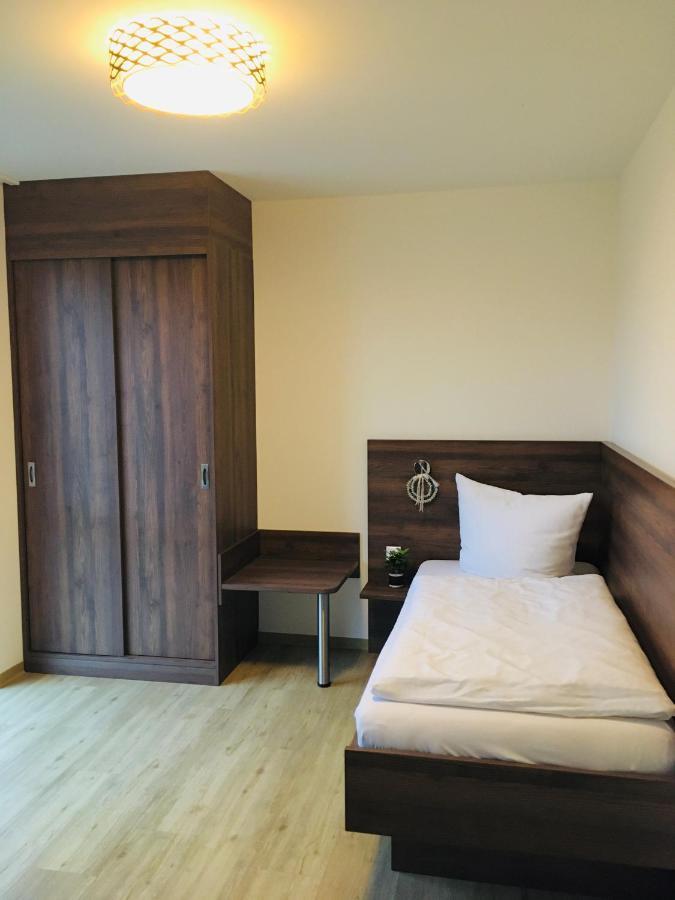 Pension Seecafe Zarrentin am Schaalsee Екстер'єр фото