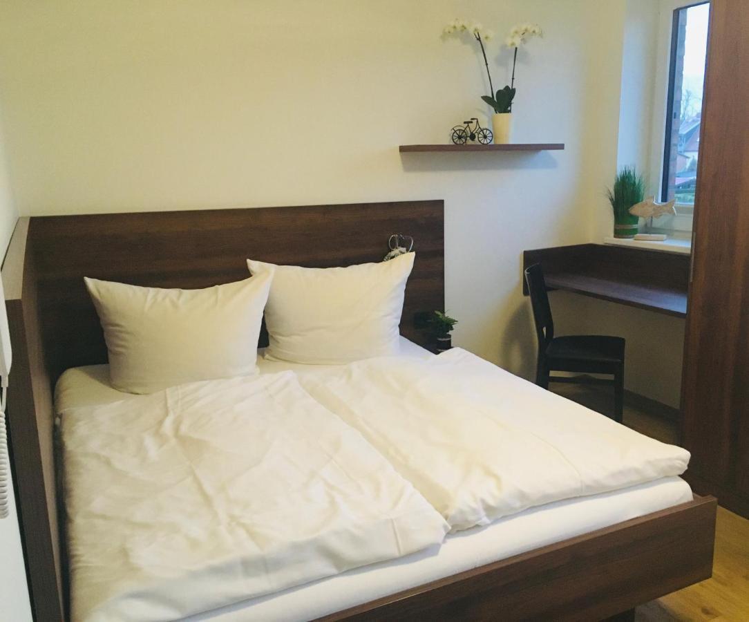 Pension Seecafe Zarrentin am Schaalsee Екстер'єр фото